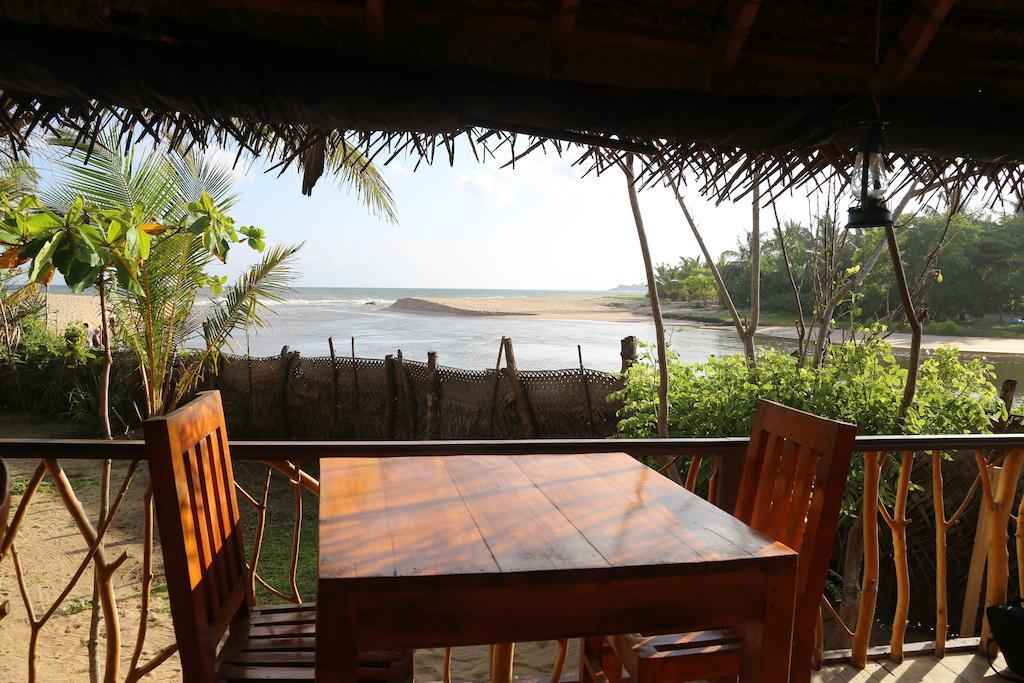Lonely Beach Resort Tangalle Kültér fotó