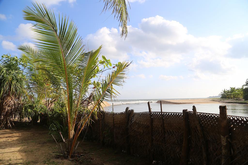 Lonely Beach Resort Tangalle Kültér fotó